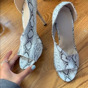 SNAKESKIN HEELS - MAKE OFFER
